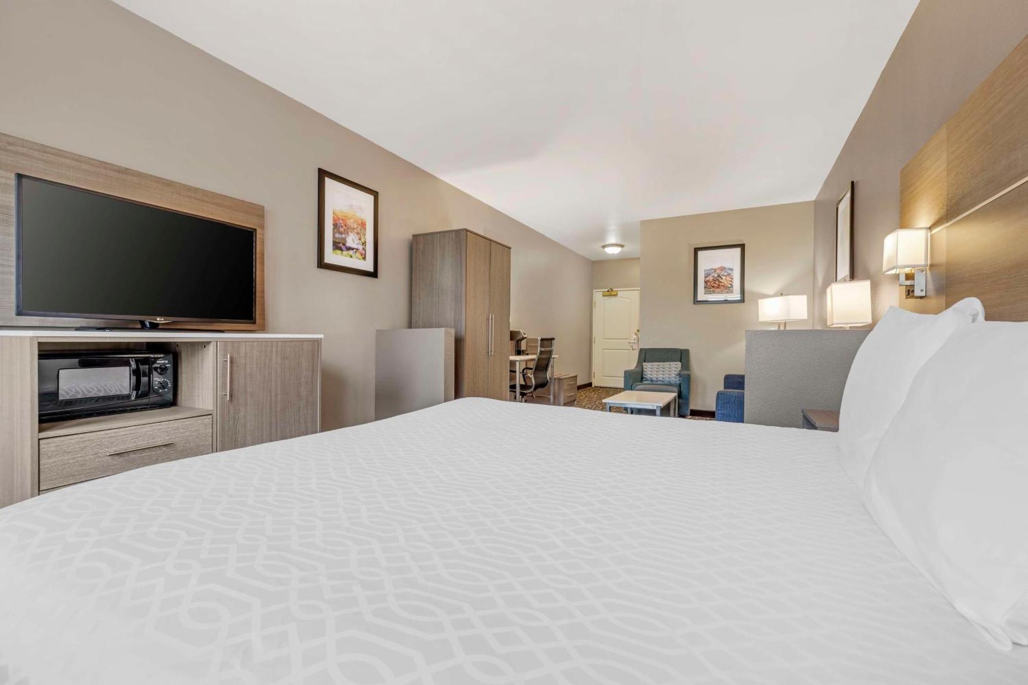 Best Western Plus Lake Elsinore Inn & Suites Eksteriør billede