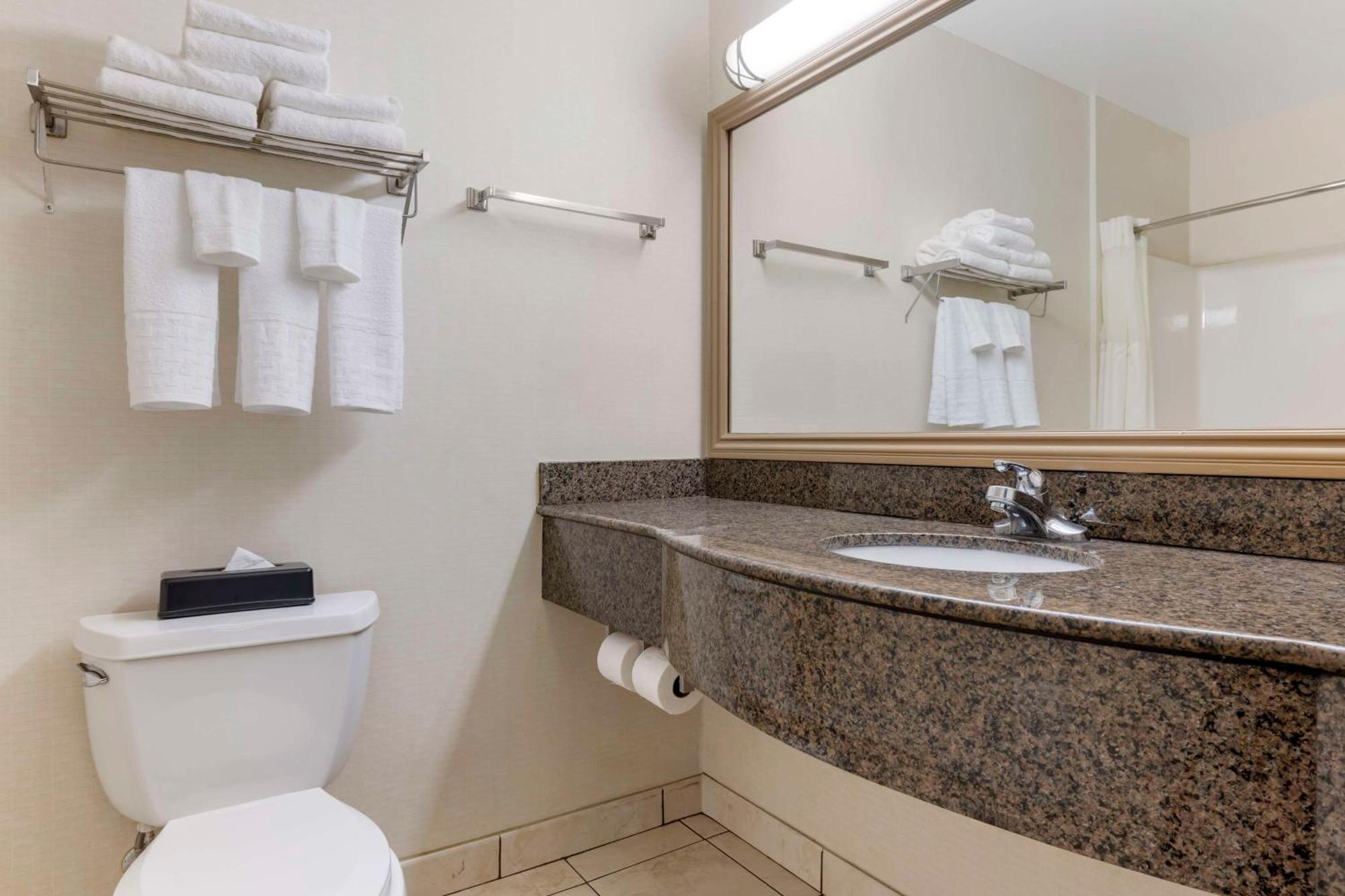 Best Western Plus Lake Elsinore Inn & Suites Eksteriør billede