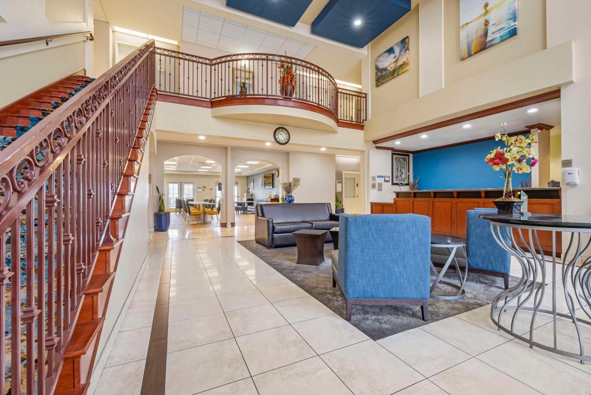 Best Western Plus Lake Elsinore Inn & Suites Eksteriør billede