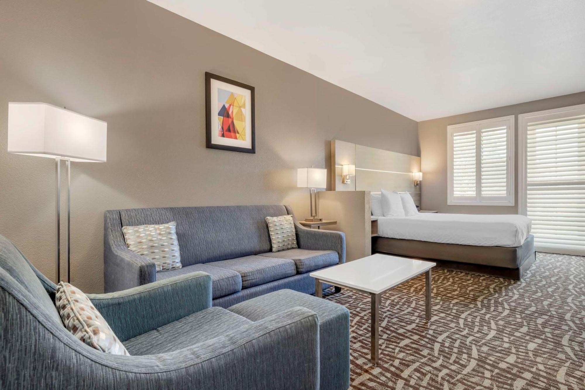 Best Western Plus Lake Elsinore Inn & Suites Eksteriør billede
