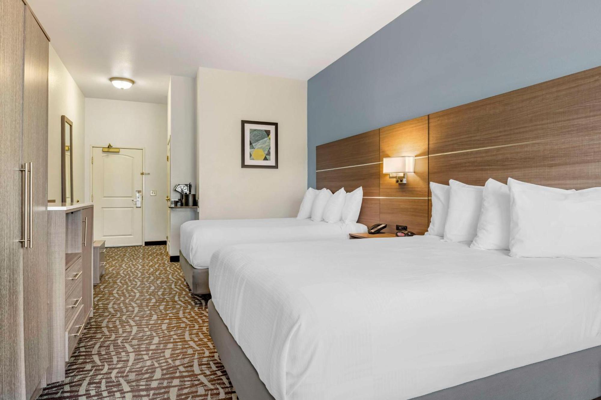 Best Western Plus Lake Elsinore Inn & Suites Eksteriør billede