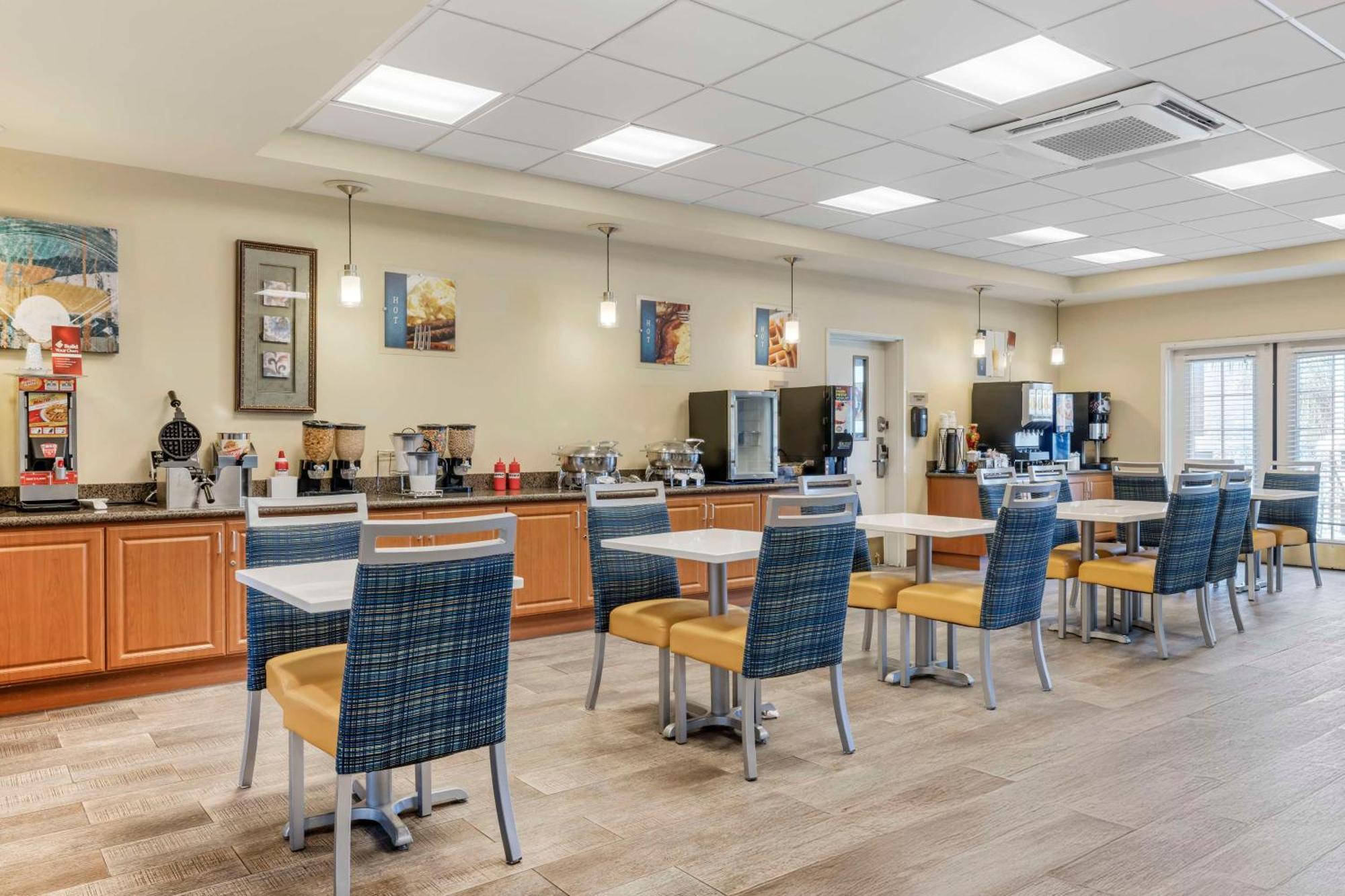 Best Western Plus Lake Elsinore Inn & Suites Eksteriør billede