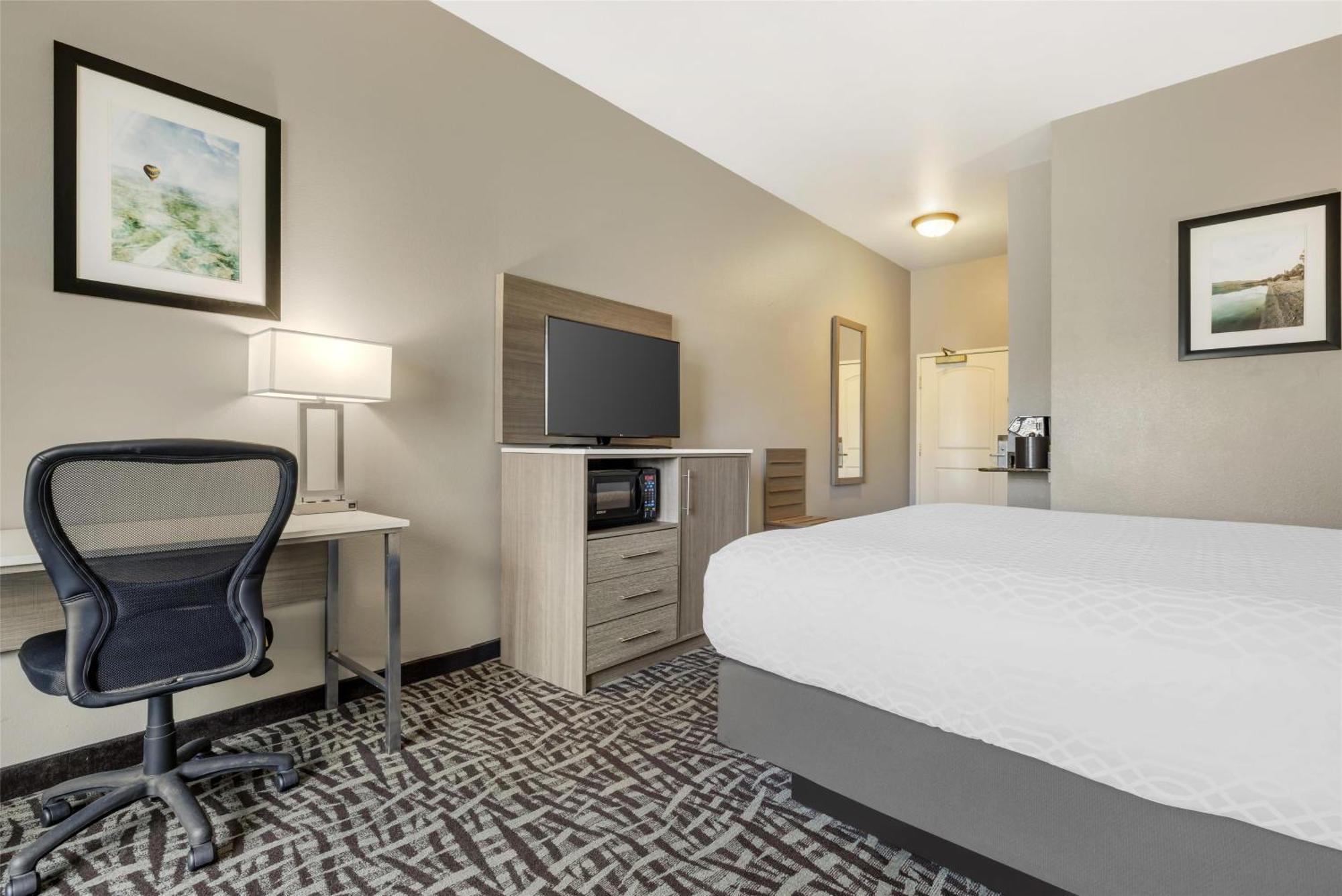 Best Western Plus Lake Elsinore Inn & Suites Eksteriør billede