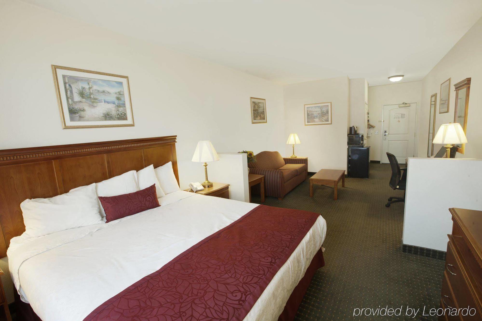 Best Western Plus Lake Elsinore Inn & Suites Eksteriør billede