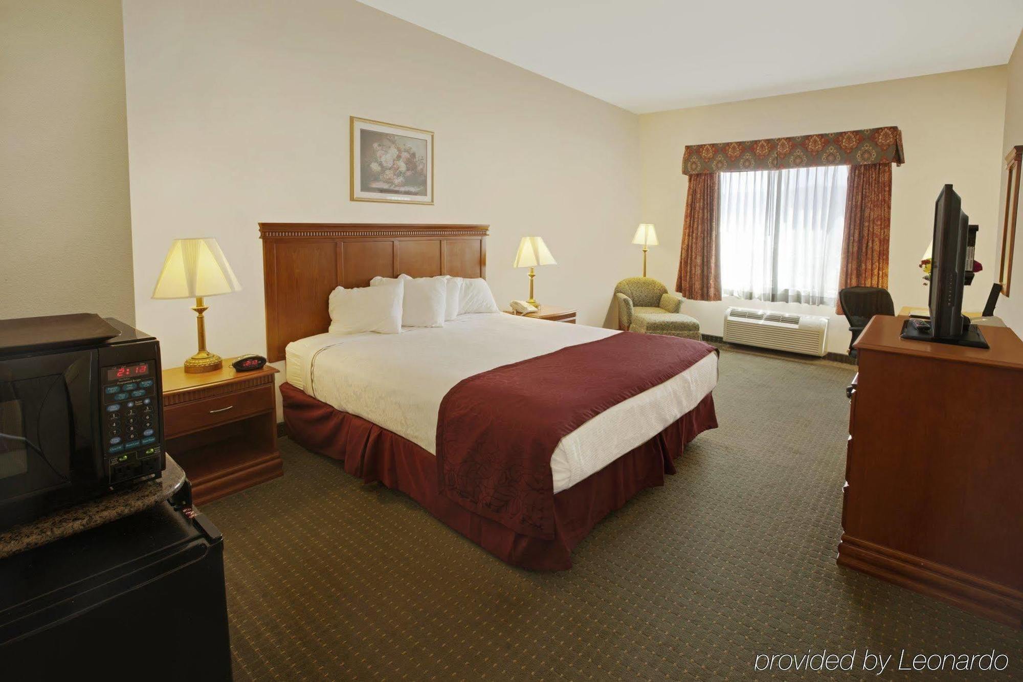 Best Western Plus Lake Elsinore Inn & Suites Eksteriør billede